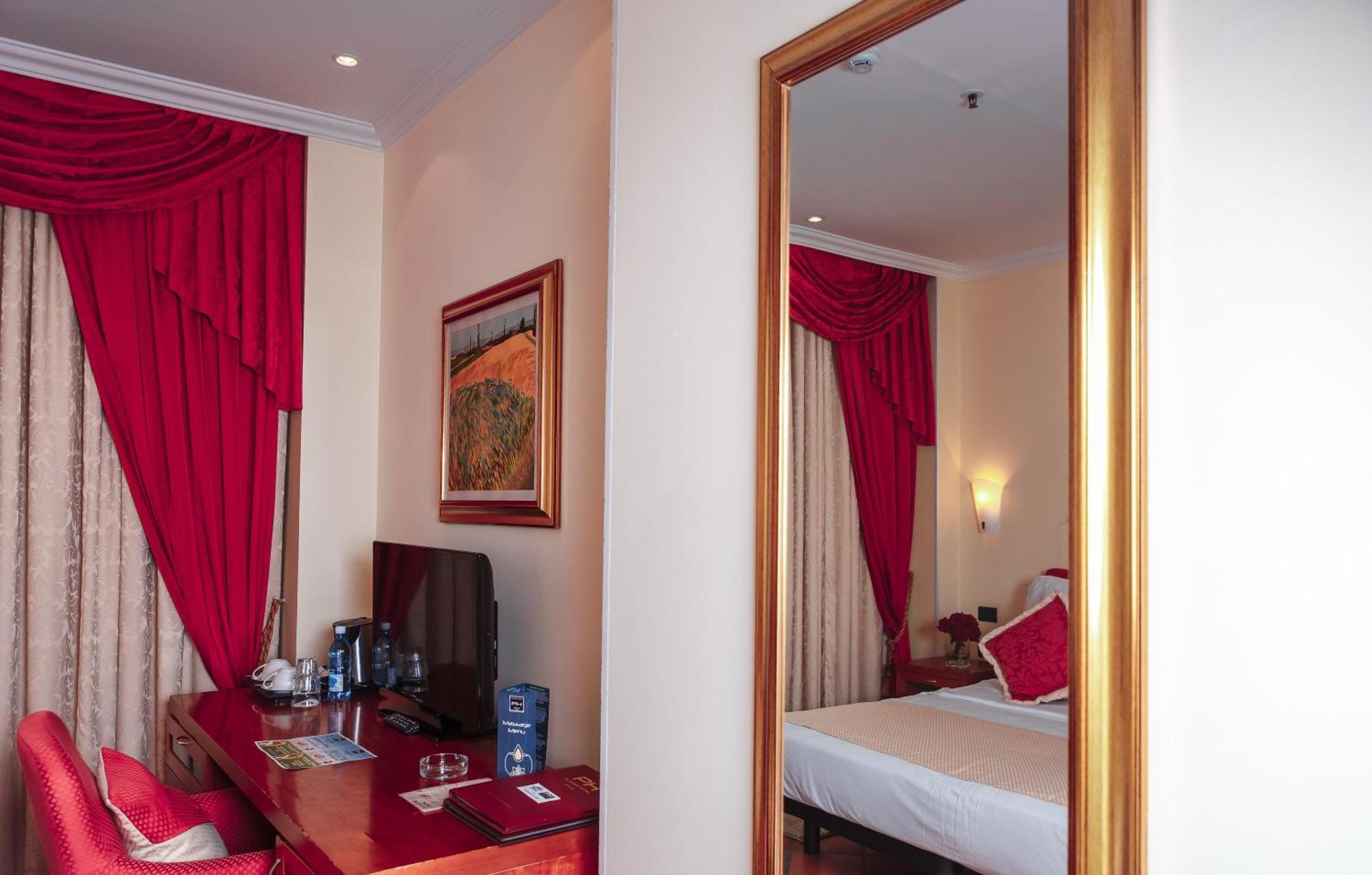 Hotel Pushkin Uralsk Værelse billede