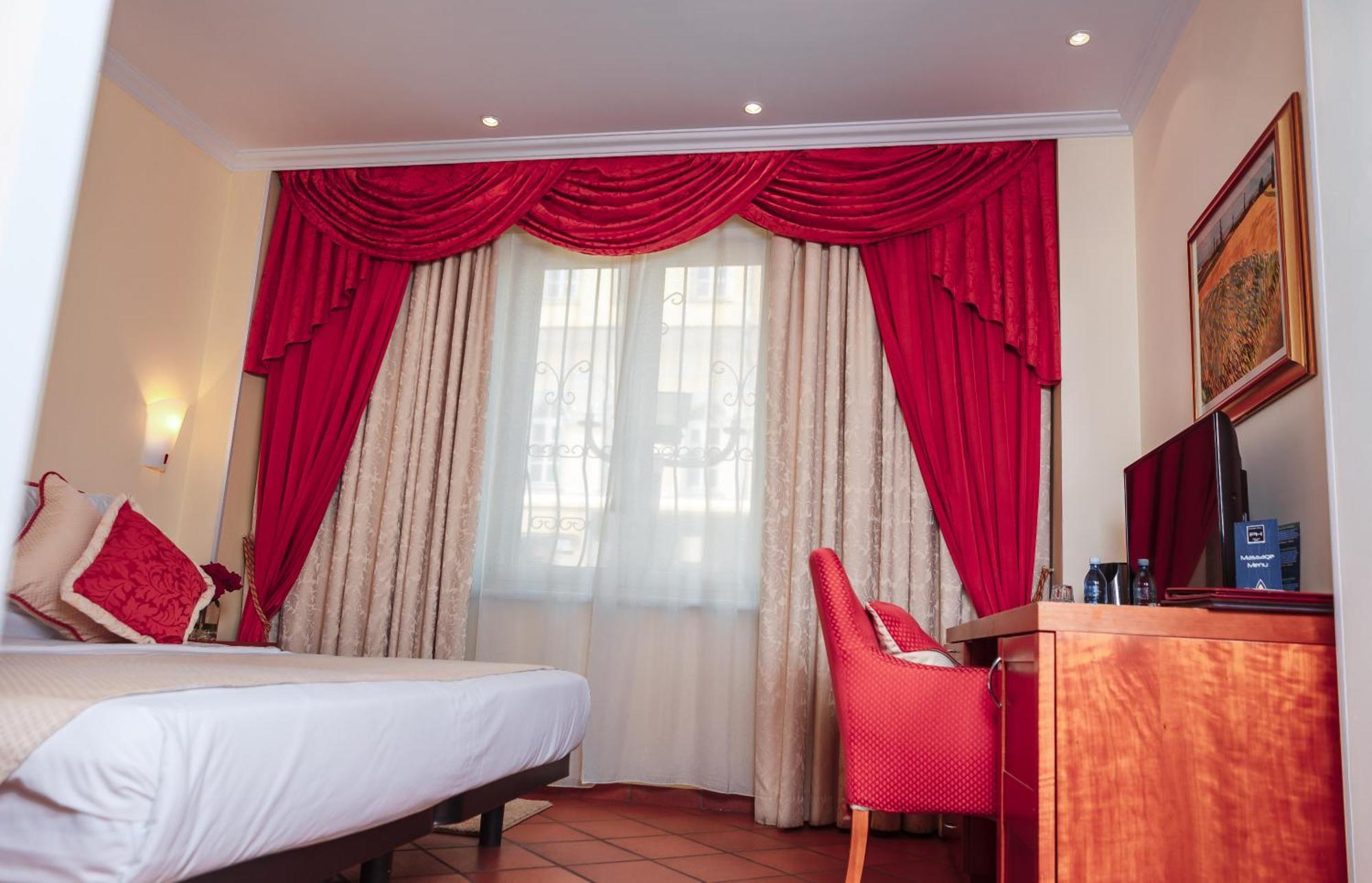 Hotel Pushkin Uralsk Værelse billede